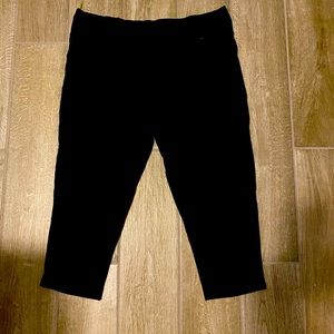 Hanes Stretch Jersey Capri Leggings XL NWOT